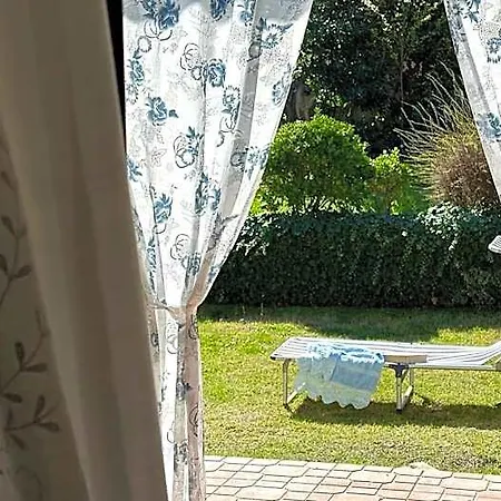 Hotel Se055 - Montemarciano, Ampio Trilocale Con Vista Mare 2*
